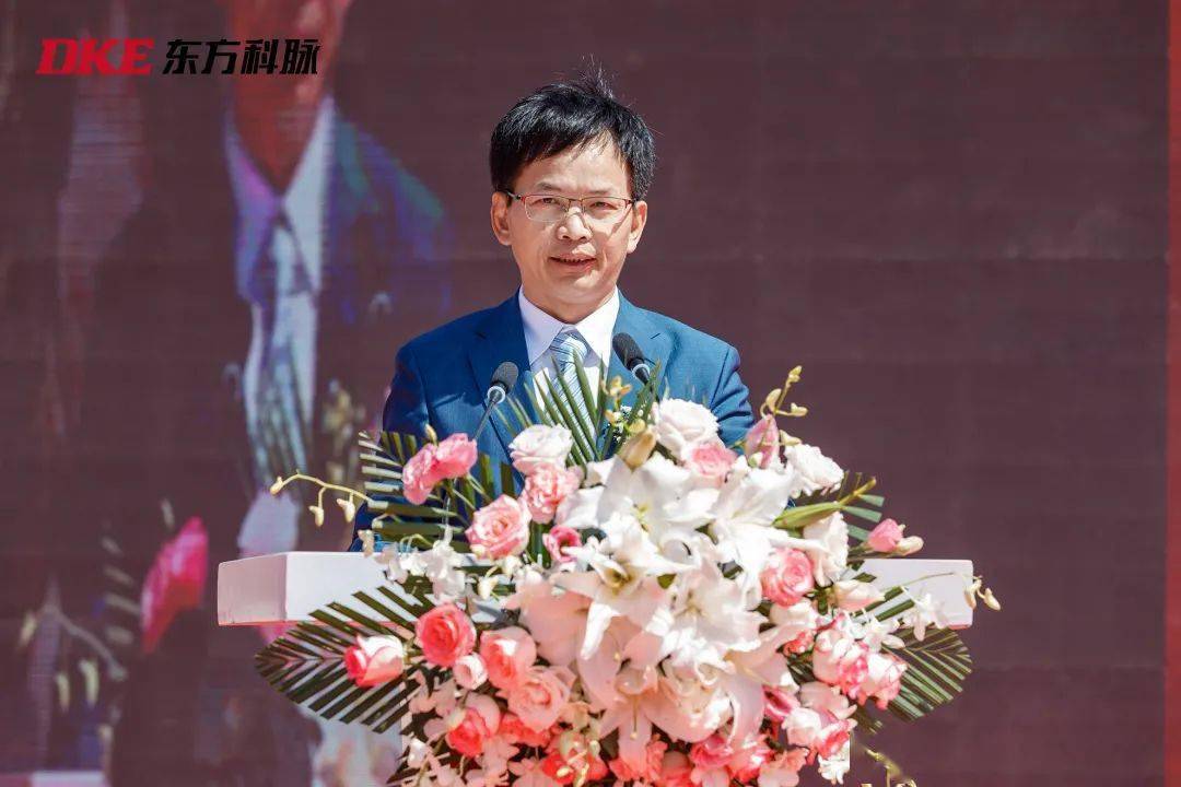 清华长三角研究院副院长冯叶成,嘉善县委副书记,县长徐鸣阳,嘉善县