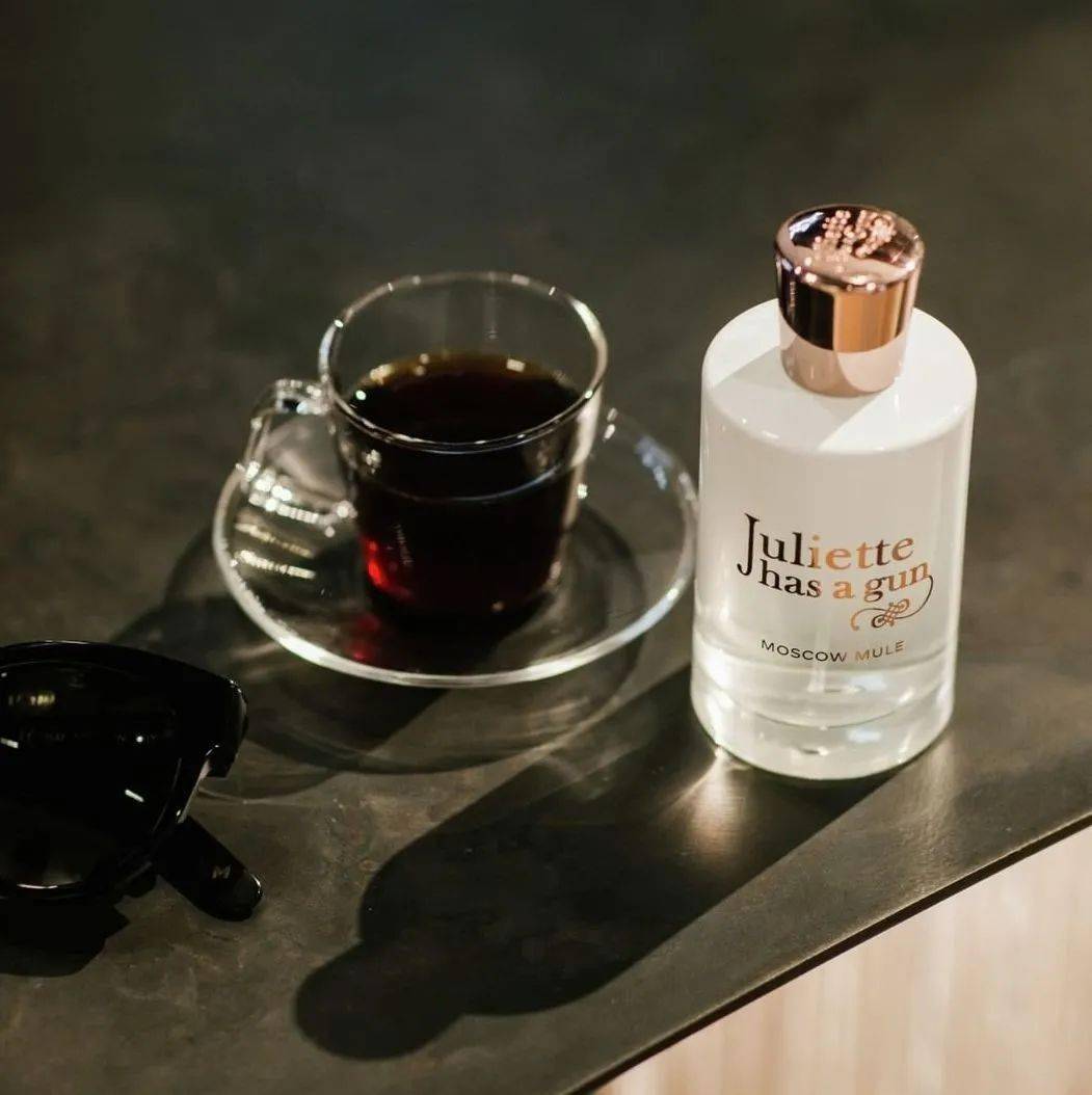 闭眼挑不出错520送女友香水我想不到比这更有质感的了