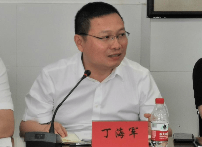 市人大第十二代表小组滨海召开监督2021年度一府两院重点工作和民生