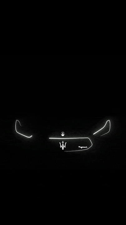 另外,顺便印一组带闪电 玛莎拉蒂logo的衣服怎么样?