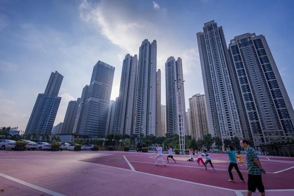 白鹤洞街道位于荔湾区东南部,辖区土地面积3.