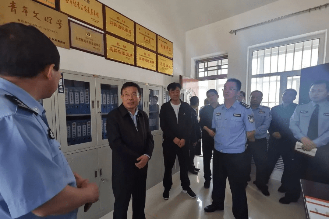 教育整顿子洲县委书记贺利贵督导检查全县公安队伍教育整顿工作