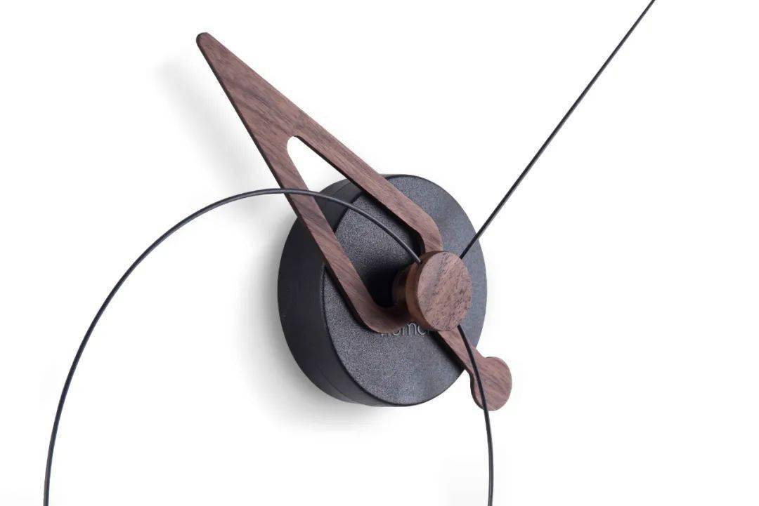 被设计师钟爱的nomon挂钟让你家的墙与众不同