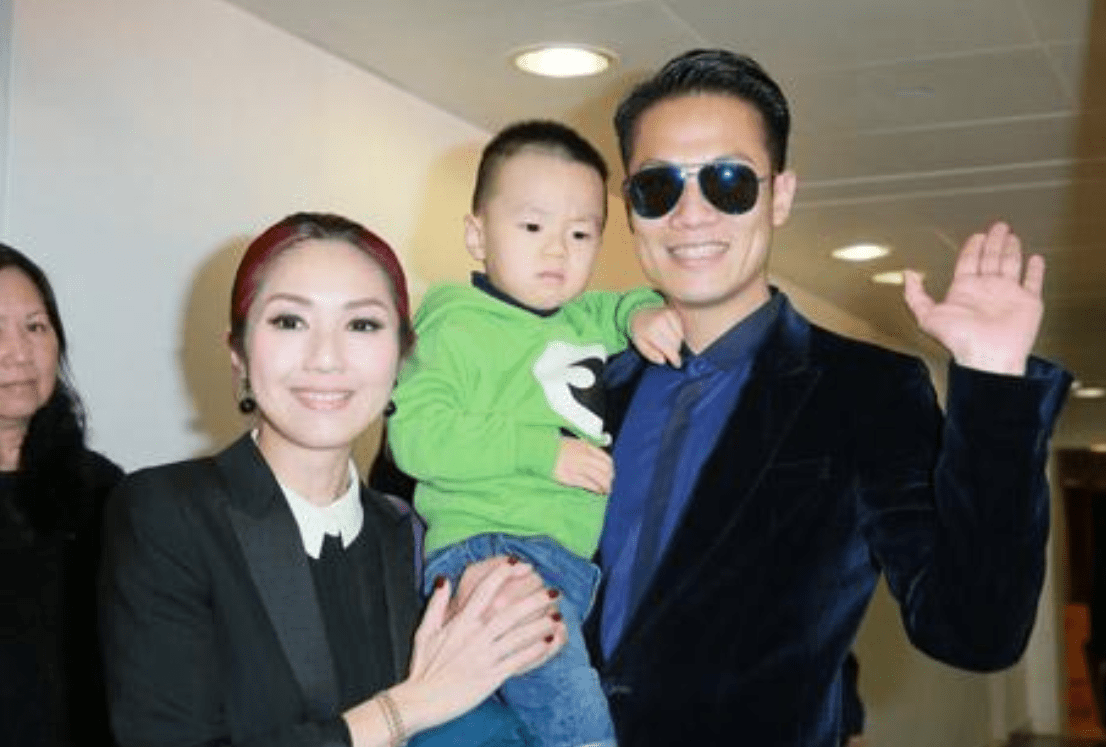 杨千嬅9岁儿子曝光,孩子身高优越,与妈妈互动十分亲热_丁子高