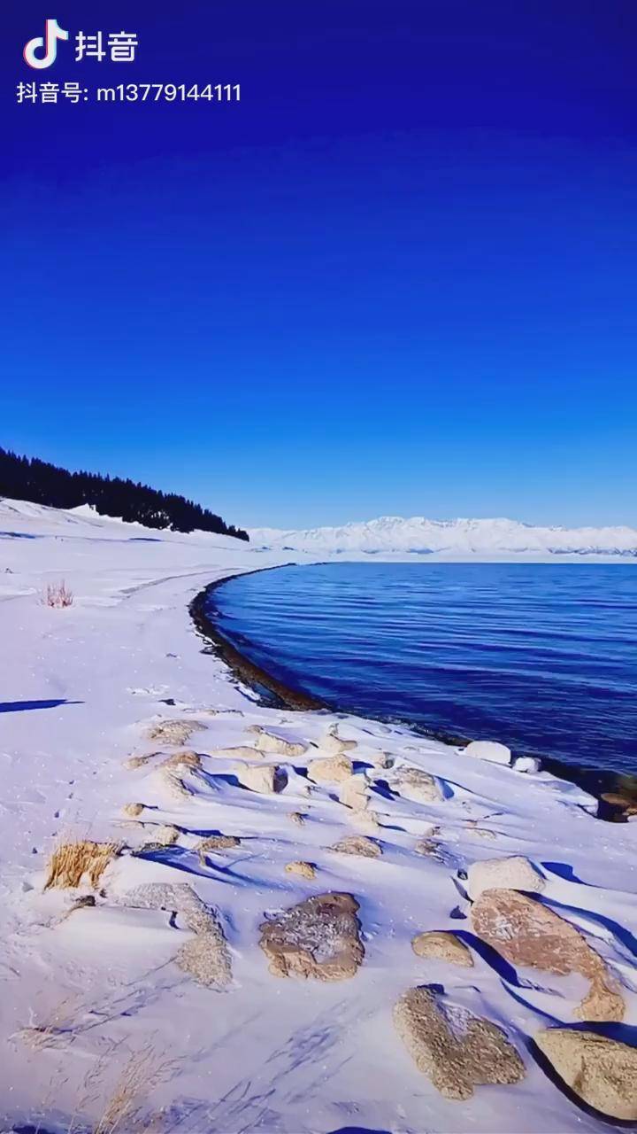 太过分了冬天也这么美赛里木湖新疆自驾游攻略