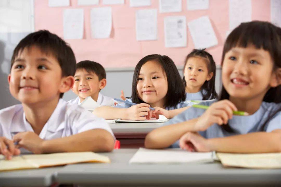 尿床、磨牙、打呼噜?孩子睡眠问题家长要早知道