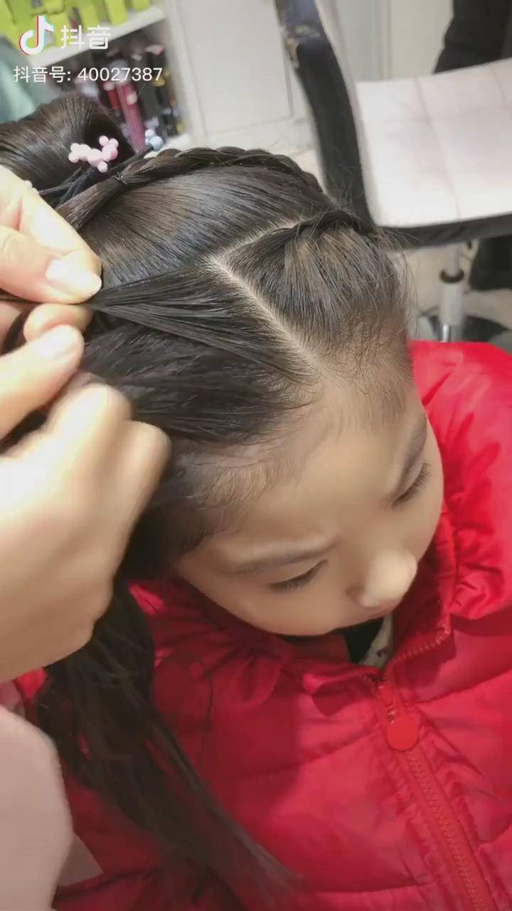 跳拉丁舞简单扎丸子头