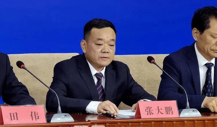 张大鹏表示,"十四五"时期将认真贯彻落实交通强国战略,围绕我市"先把