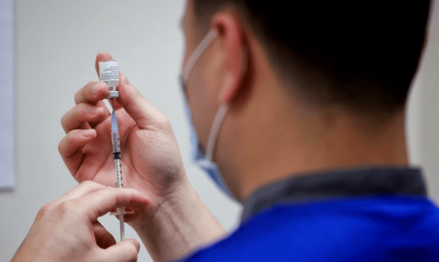 5月19日| 新加坡计划 8月前全国至少注射新冠疫苗第一剂