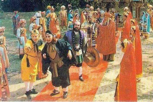 雪山之中,有一个产出很多黄金的国家,叫做东女国