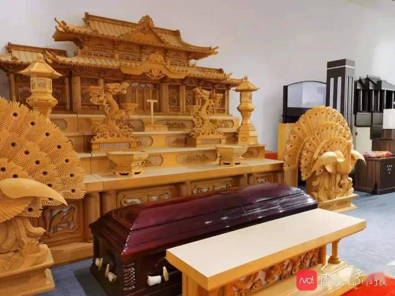 "宇宙中心"曹县的棺材,火到海外