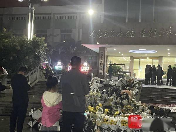 原创
这份伟大无需多言!回忆关于袁老的34件小事,愿最亲切的您晚安