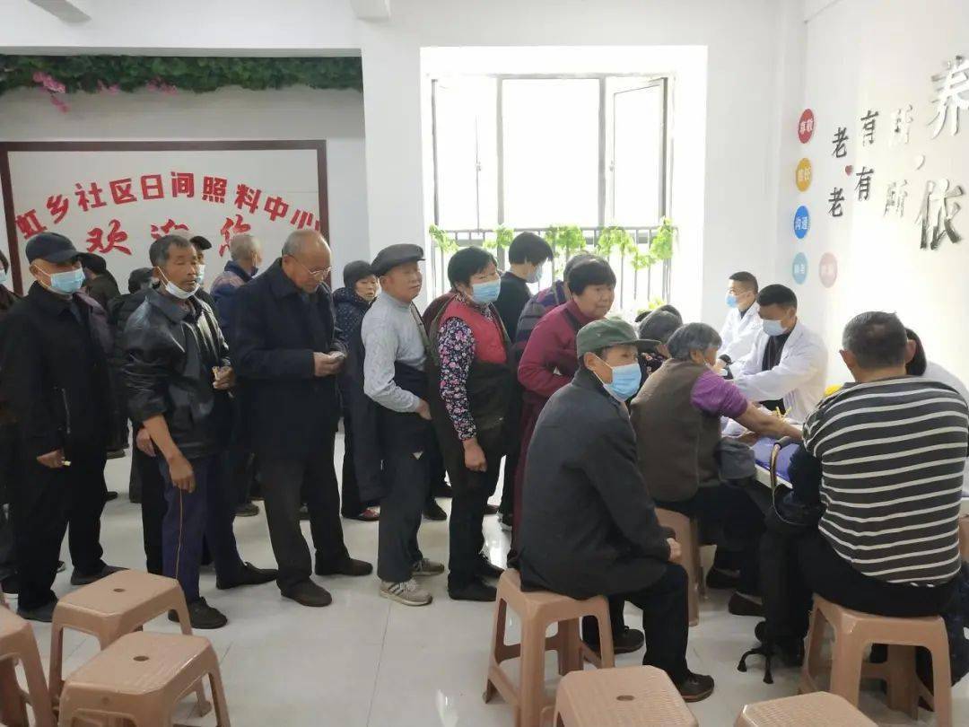 学党史悟思想办实事开新局67为流动党员送上精神食粮送书上门寄学