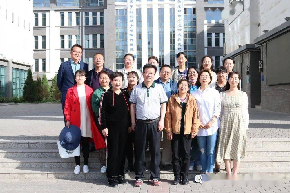 由市教育局主办,市一中陈玉萍名师工作室承办的"嘉峪关市高中语文大