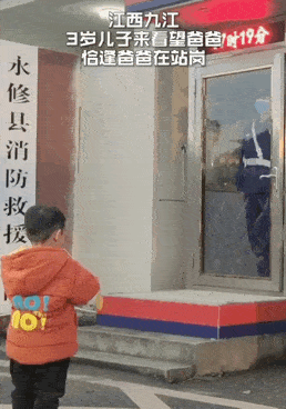 监控镜头下的8张偷拍照，让无数妈妈泪奔：每一个儿子，都是带着使命来的_姥姥