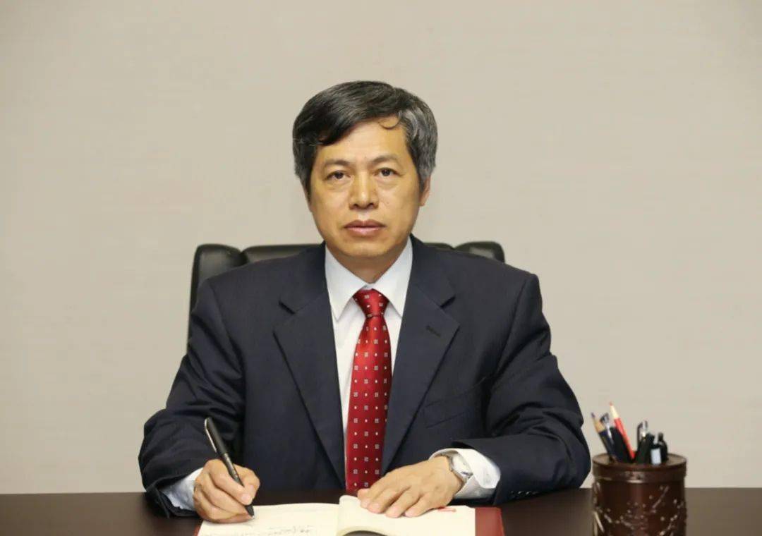 河南工业大学校长李成伟