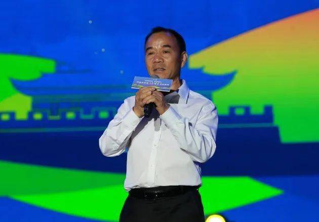 四川振华建设集团有限公司董事长邛崃市建筑行业协会会长,林祖培