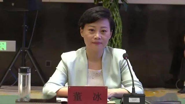 董冰在致辞中简要介绍了我县经济社会发展情况,她说,金乡是驰名中外的