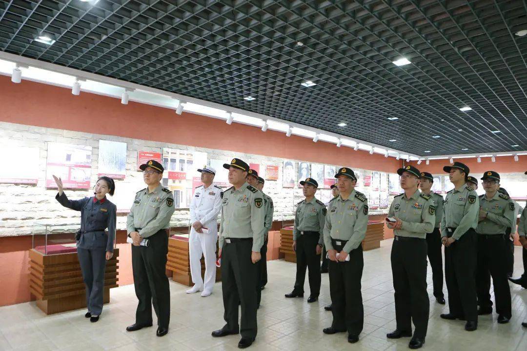 河南省军区首长机关赴鄂豫皖苏区首府参观见学