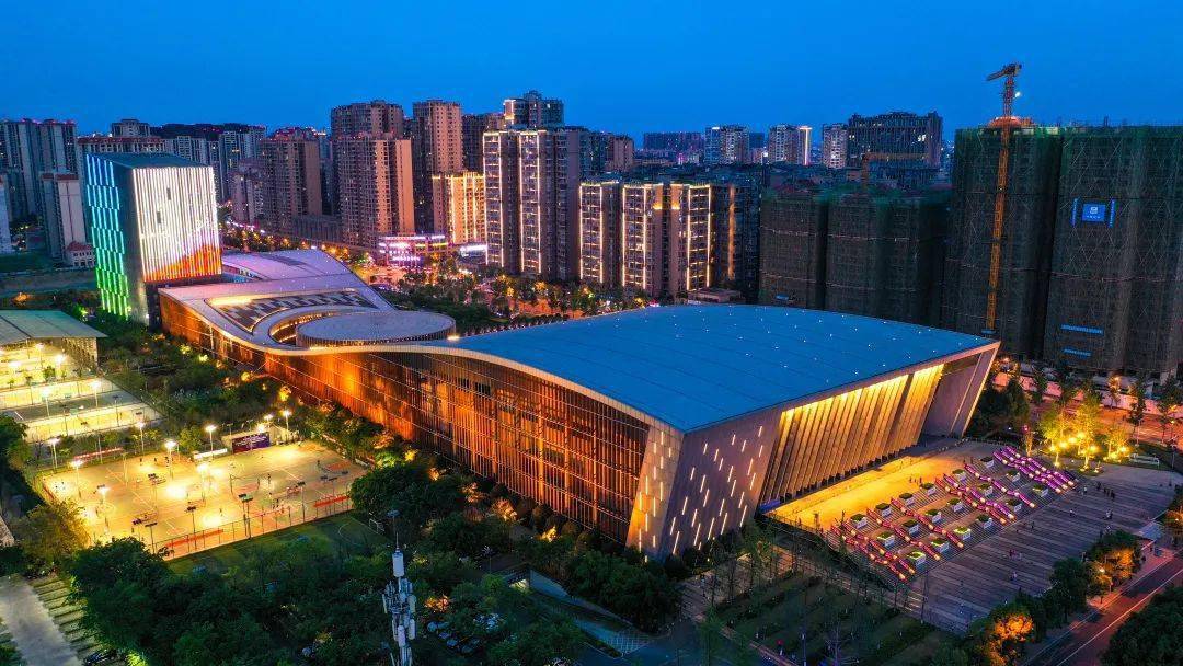 地标建筑青白江最洋盘的标签:心中体文为提升城市照明功能品质的不懈