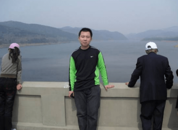 但是在参加完节目后,魏程不光是洗心革面,而且考上了好的学校.