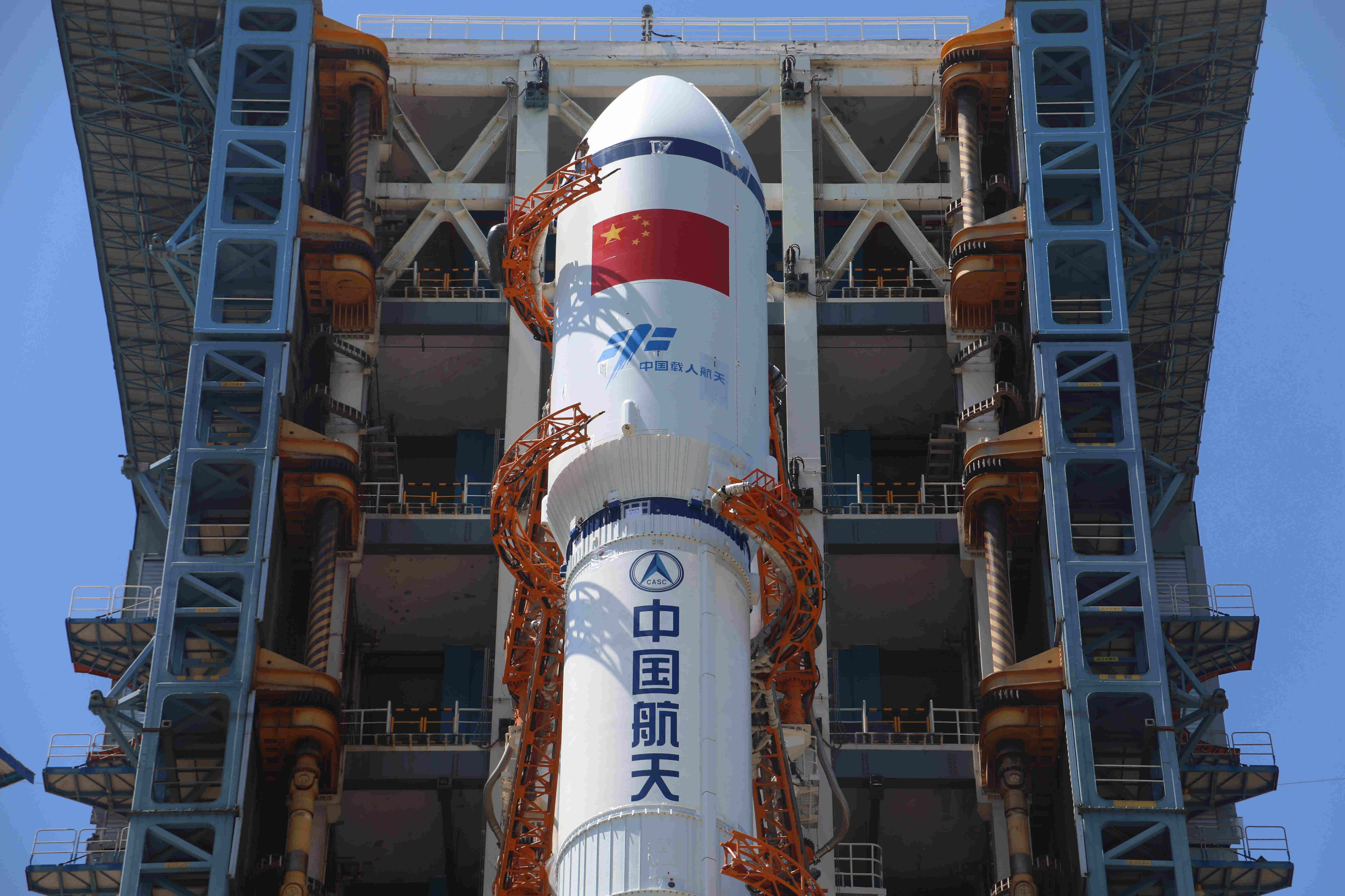 中国空间站在轨建造第二战打响长征七号遥三火箭成功发射天舟二号货运