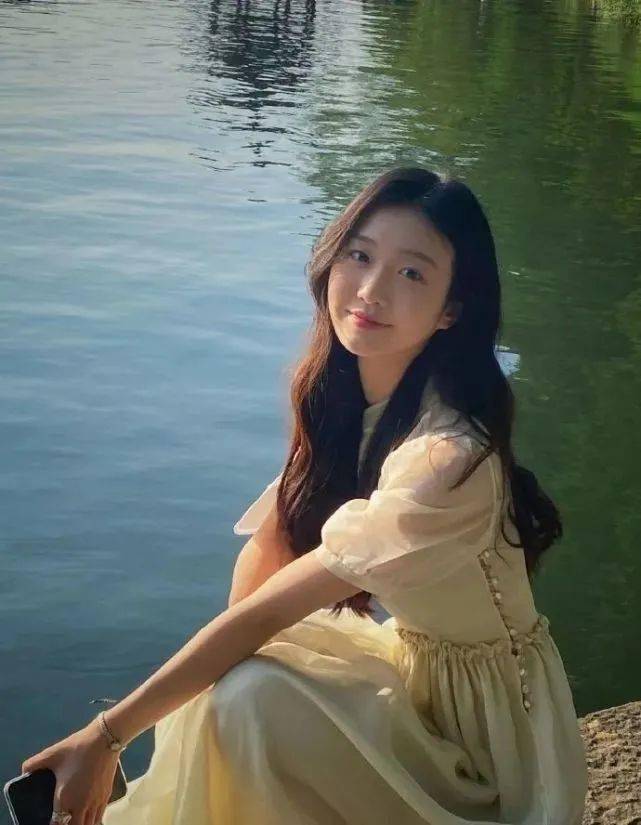 郝富申被曝私生活混乱,恋爱期间劈腿剧组女三,前女友也来发文内涵?