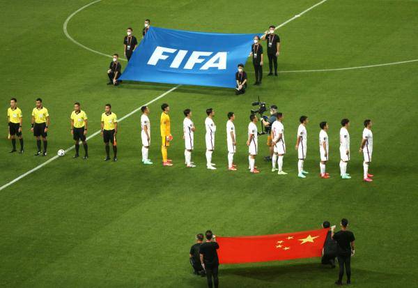 40强赛中国对阵关岛开赛 武磊点球建功