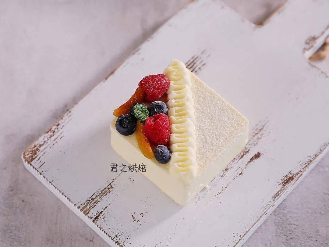 簡單，但超精緻！新手也能搞定的漂亮小蛋糕！ 熱愛美食 第1张