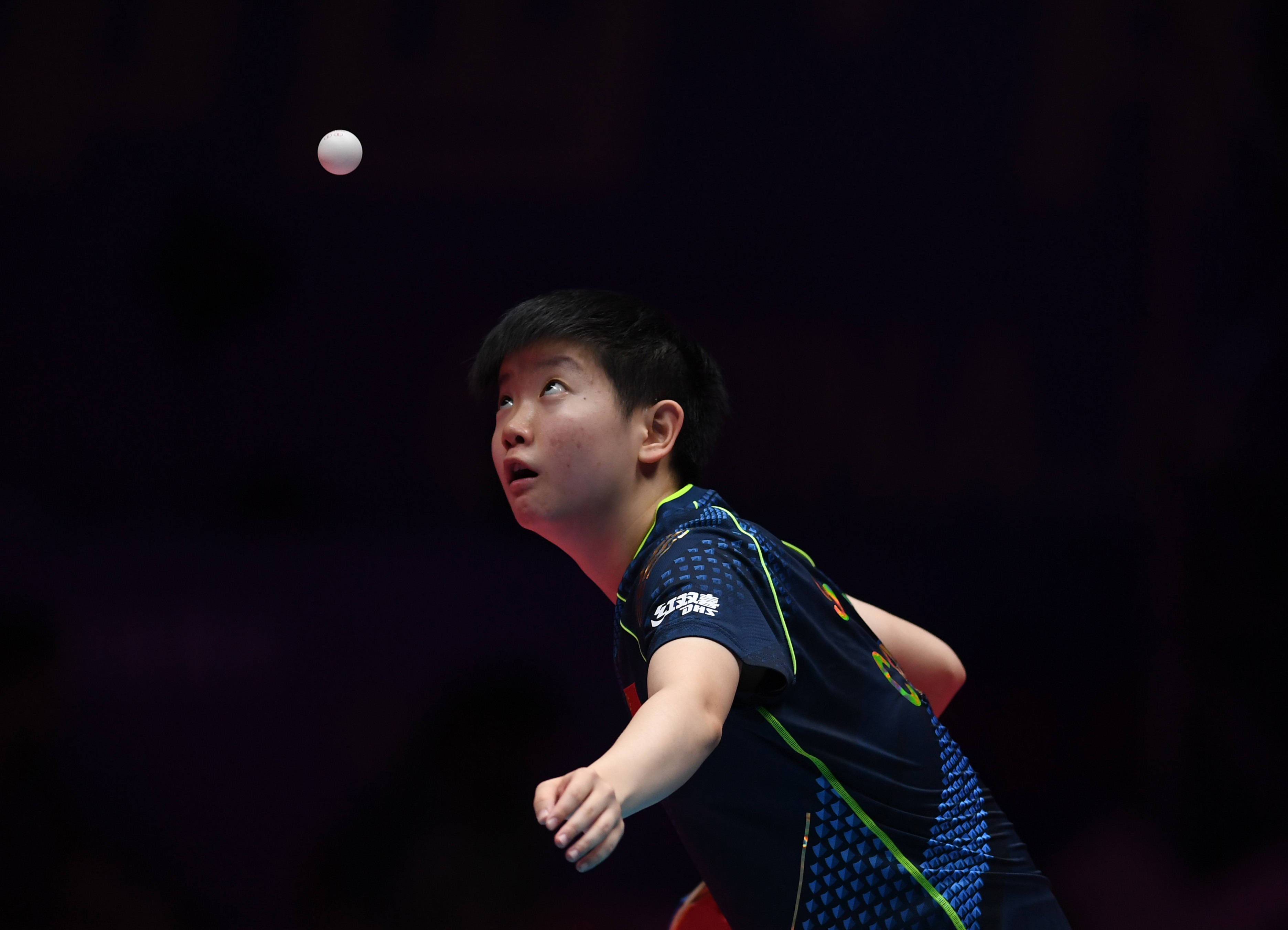 乒乓球——WTT新加坡大满贯：王曼昱晋级