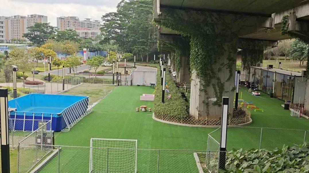 滑动查看照片公园地址:东莞南城蛤地蛤旺路旺龙立业花园对面遇见宠儿