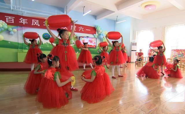 儿童节目表演幼儿园 d30984893b4546e5a70117a07423d4d8.jpeg