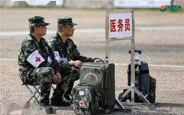梦境启示录，高楼倒塌之梦背后的深层含义与心理解析