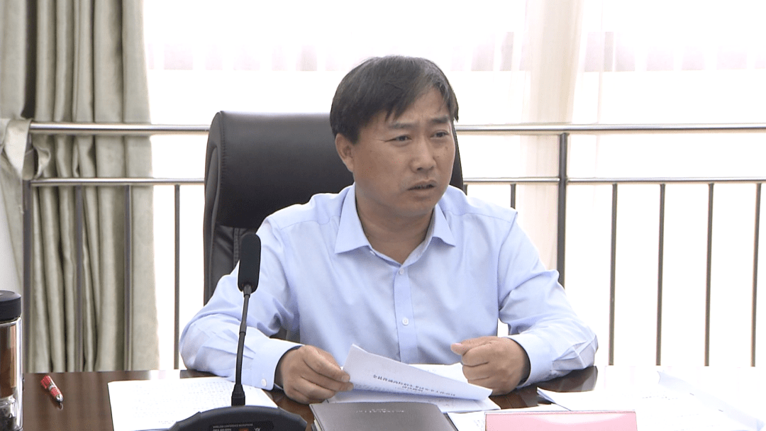 县委副书记,代县长黄运然出席会议并讲话.