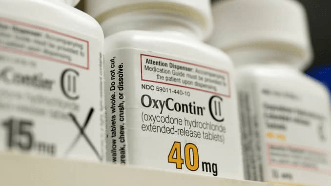 1995年,普渡制药最为臭名昭著的药物"奥施康定(oxycontin)获批在美国