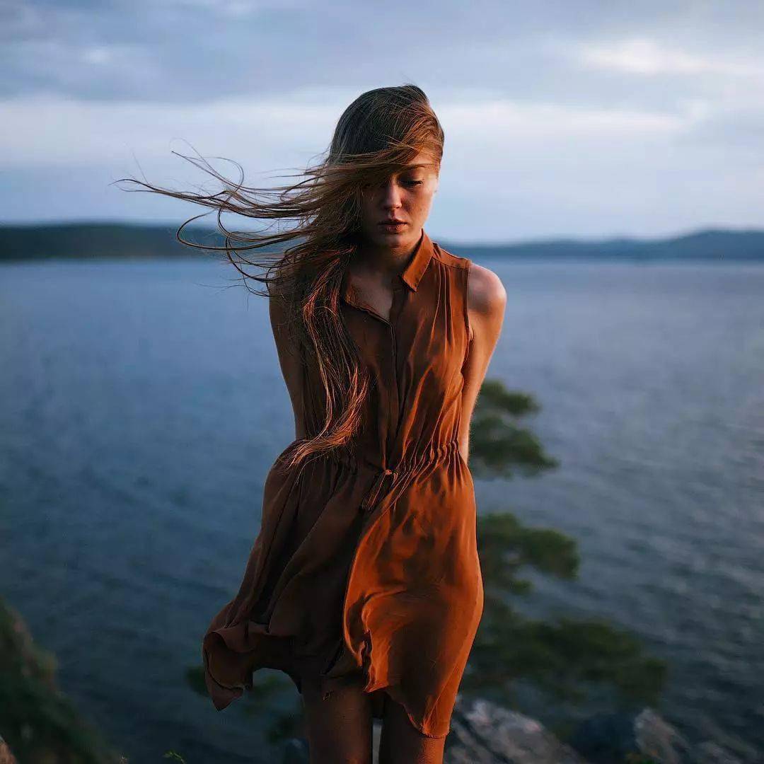 光线构图情绪俄罗斯女摄影师的诗意绝美人像