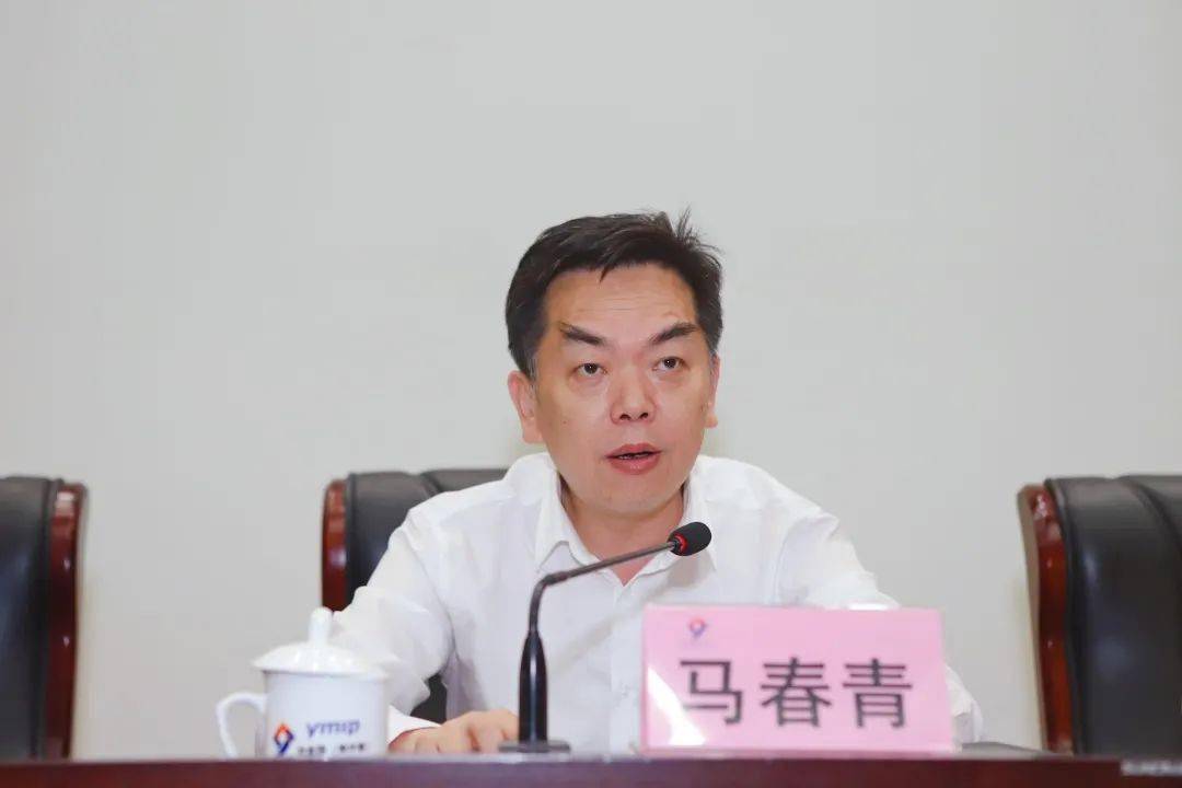 园党工委副书记,管委会主任马春青传达苏州,张家港市建设全国文明典范