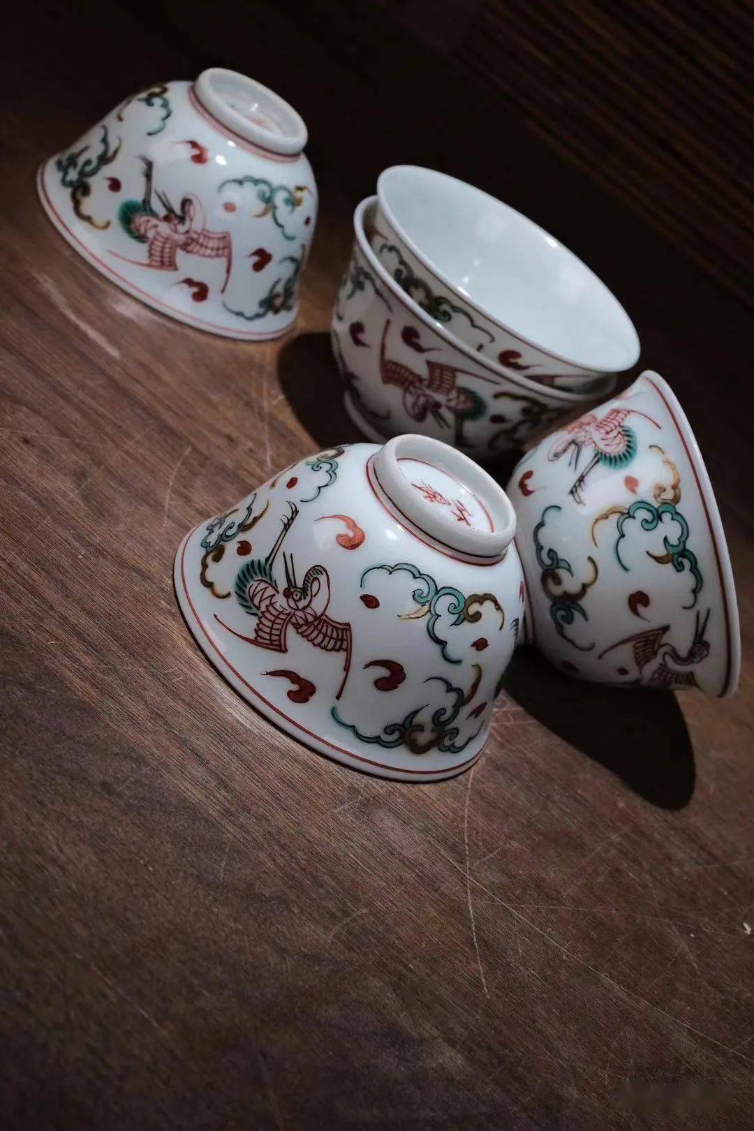 鉴赏四代竹泉赤绘杯五个一套