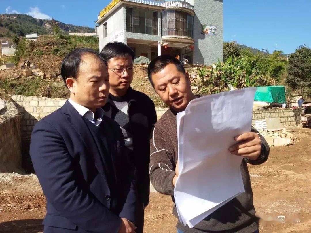武定县及时成立了以县委书记,县长为双组长的武定县沪滇扶贫协作工作