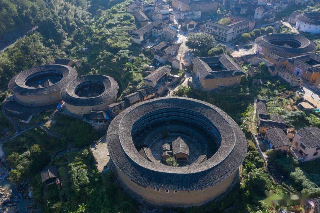 再现传奇,世界遗产永定土楼这样夯筑_闽西