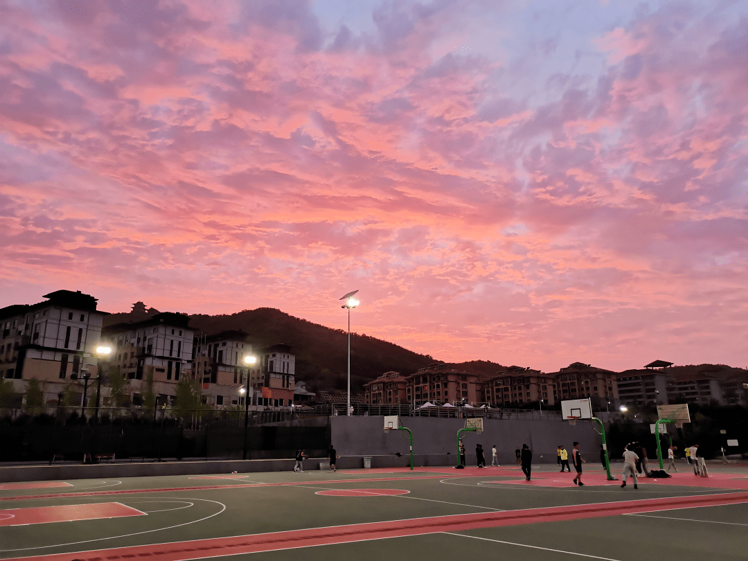 聚焦校园生活留下美好回忆摄影比赛圆满结束