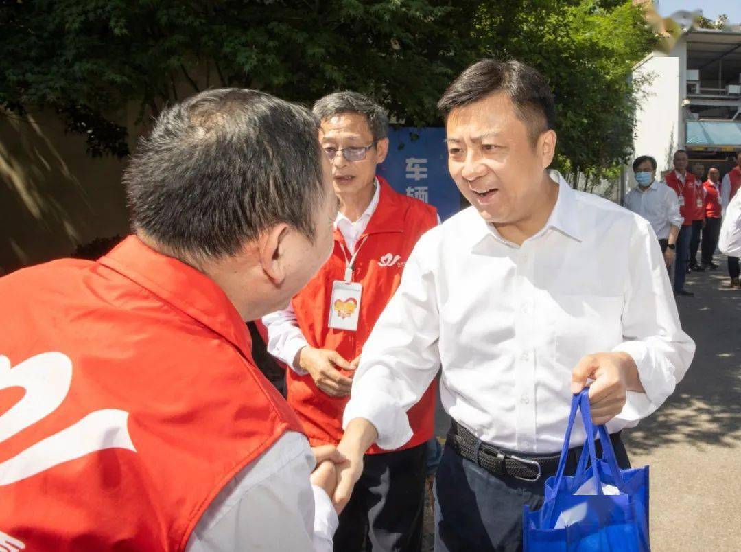 杜小刚检查高考准备工作努力让孩子们都有人生出彩的机会