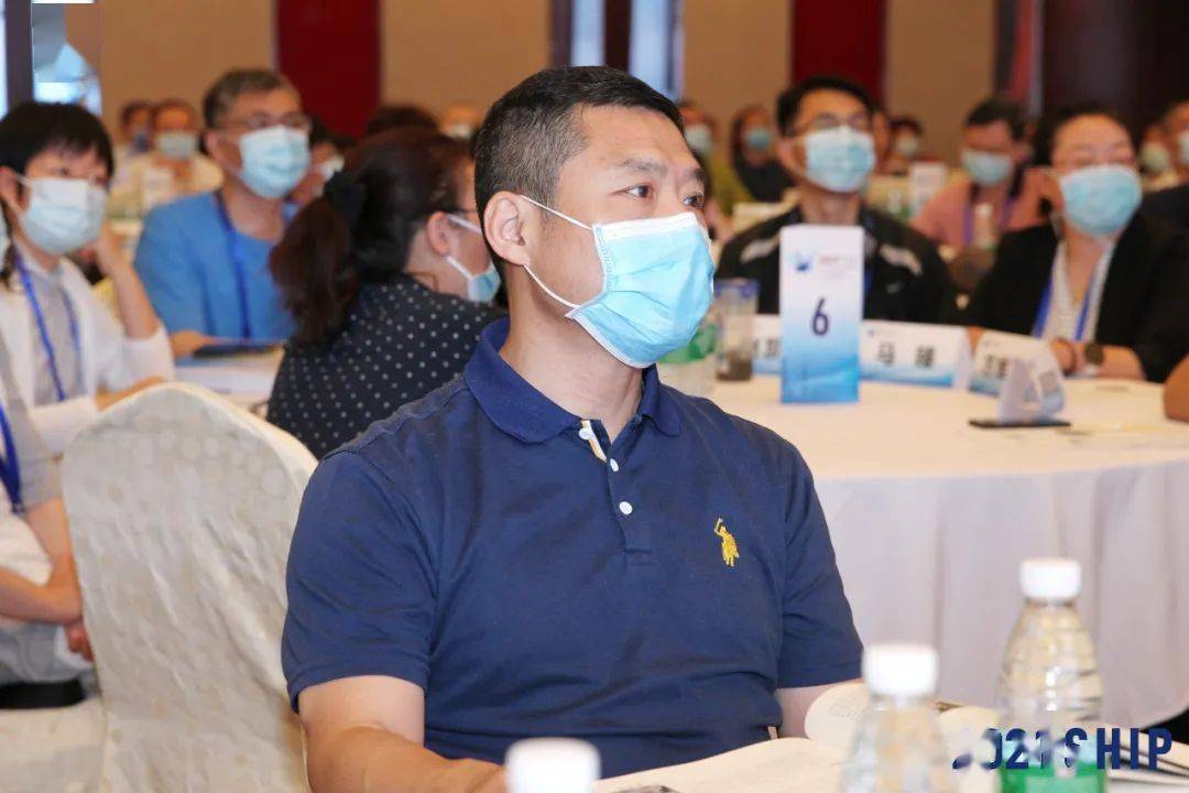 付强主任发表了热情洋溢地致辞,回顾医务人员在2020年守土抗疫中发挥