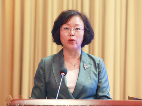 中国经济体制改革研究会常务副会长兼秘书长赵艾出席活动并作主旨演讲