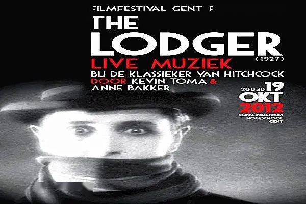 默片房客看妖魅房客与铁憨憨警察之间的battle