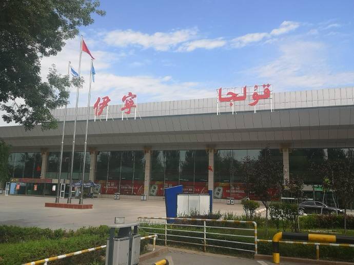 在伊宁老城区转悠流连忘返_伊犁