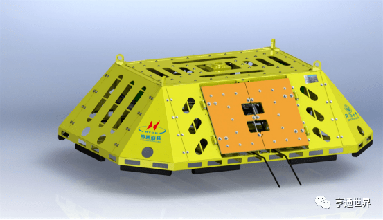 我是观测仪器平台,也叫次接驳盒,是连接海底主基站与水下观测设备之间