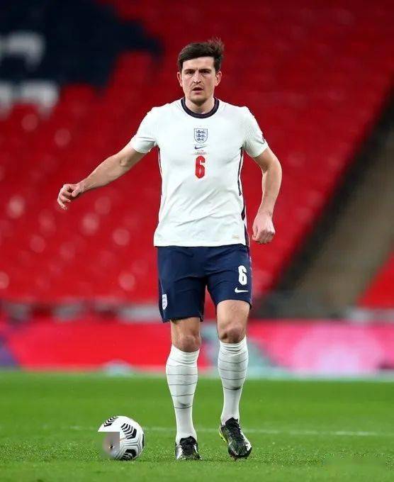 由于脚踝伤势,马奎尔还在继续康复,自己在健身房进行着锻炼.