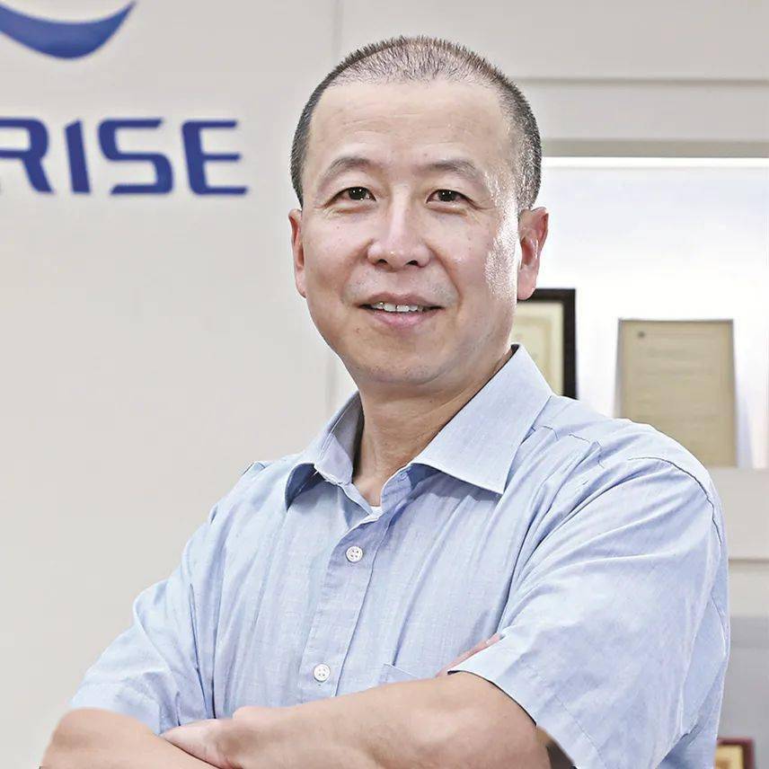 肖俊承伊戈尔董事长公司以变压,变频技术为技术基础,以能源产品和照明