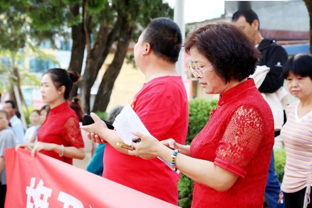 赵彩萍做孩子们最好的护航人我们的教育故事
